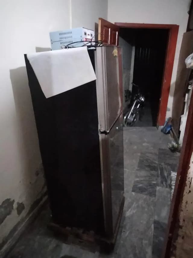 all oky farege ha koi msla ni ha 4 sale use hua ha