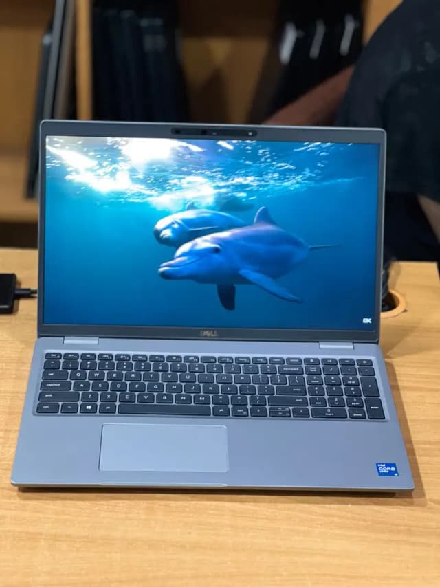 Dell Latitude 5520 – Core i5 11th Gen | Touchscreen,8GB RAM/256GB SSD