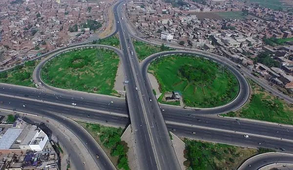 MAIN BOULEVARD 5 MARLA COMMERCIAL PLOT FOR SALE IN NISHTER BLOCK BAHRIA TOWN LAHORE