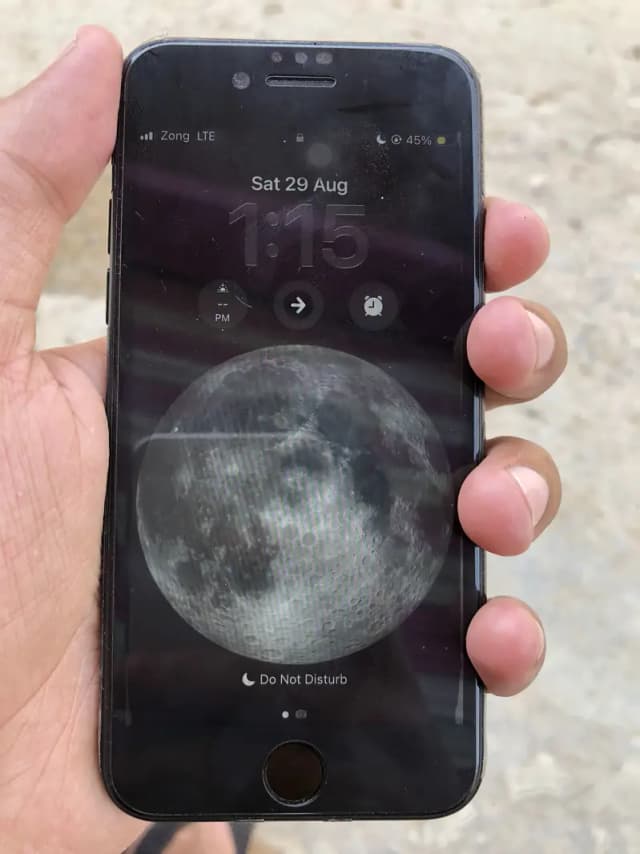 Apple iPhone SE