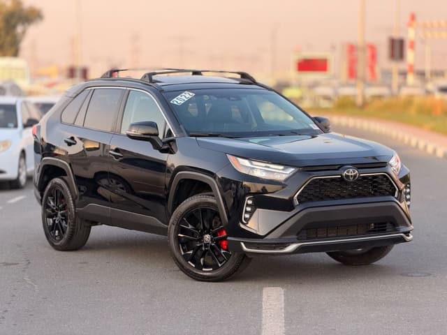 Toyota RAV4 XLE premium 2.5 L Full option