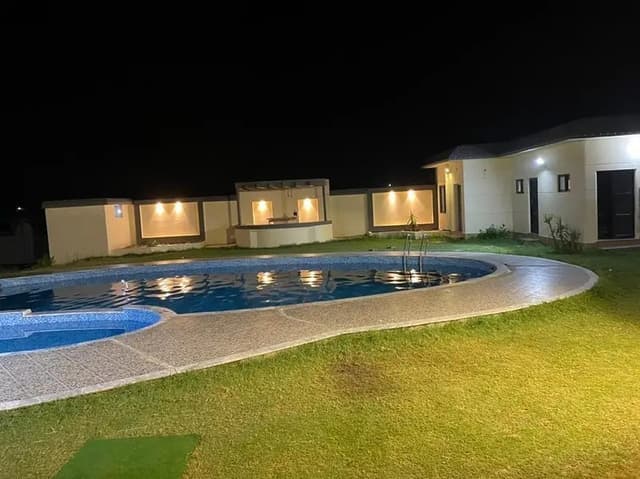 farm house for rent in Lahore