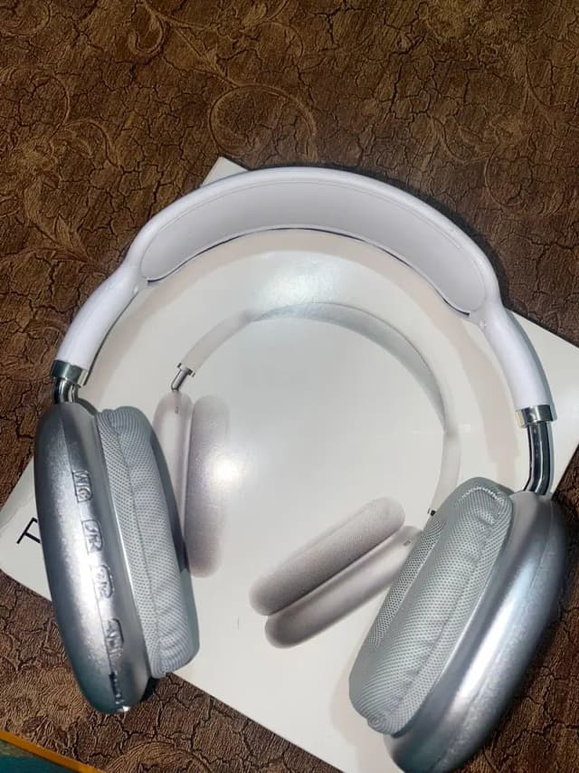 wireless original p9 headphones available in all colours