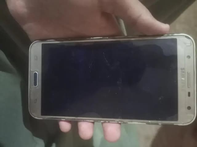 Samsung Mobile J7 Core