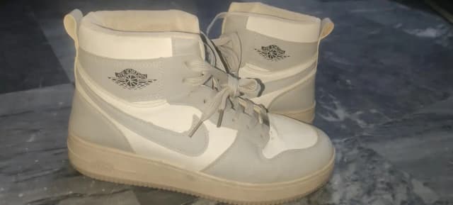 nike air jordan size 42/9