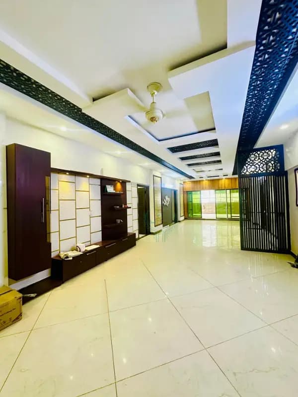 LUXURY APARTMENT FOR RENT