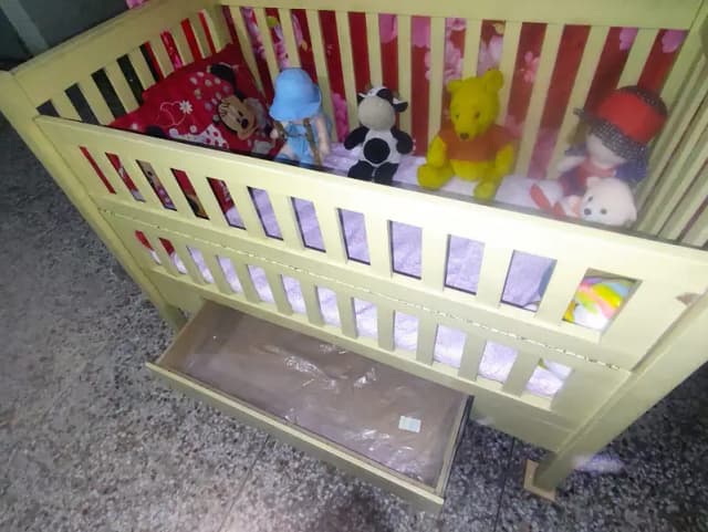 wooden cort in good condition