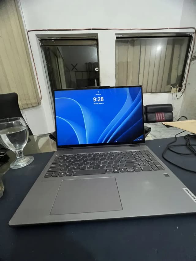 Lenovo yoga 7i core ultra 7 16gb ddr5 1tb nvme