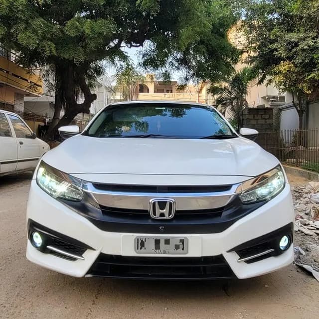 Honda Civic 2019 UG Top of the Line