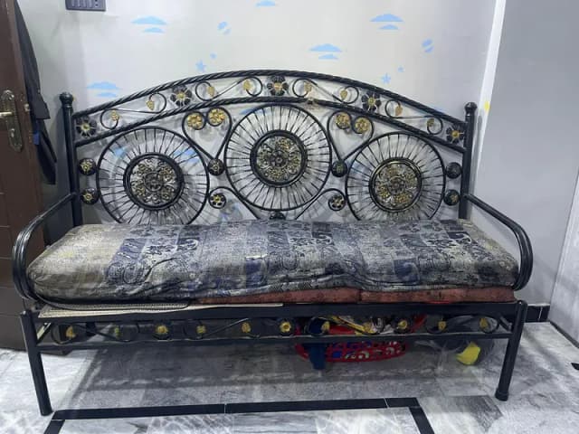 argent sell 5 seater sofa