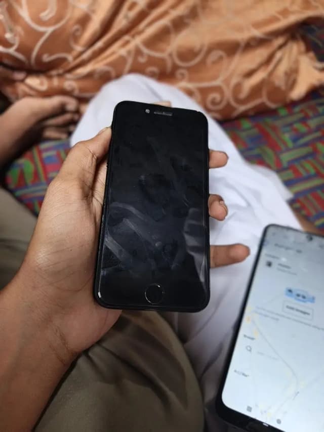 Apple iPhone 7