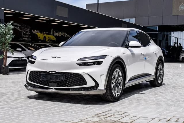 Genesis GV60 Electric | Korean Specs | Clean Title | 26K KM | White | جينسس كهرباء وا