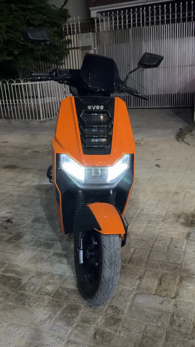 Evee S1 Air Urgent For Sale | 900 KM Used Only | Evee S1 Air | Scooty