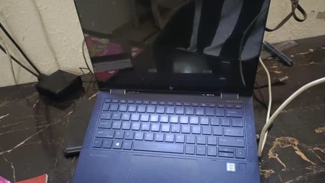 HP Dragonfly Elitebook, Core i7 8th generation