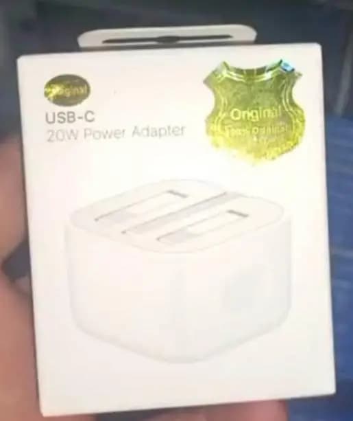 iphone adopter (100 percent original)