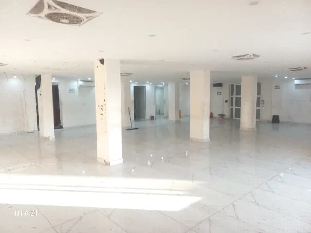 Premium Commercial Space for Rent Blue Area, Islamabad A rare opportunity to lease a 2,800 sq. ft. premium commercial space in the heart of Blue Area, Main Jinnah Avenue, Islamabad.