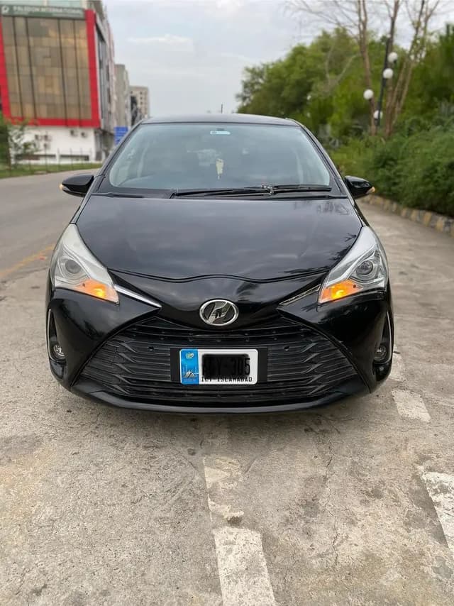 Toyota Vitz 2014 import 2017