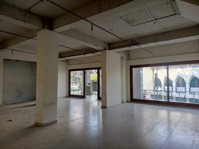 Property Links Offers 860 Square Feet Ground Floor Shop Available For Brands Outlets In Prime Location F-7