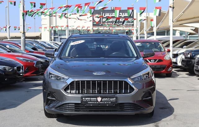 JAC J7 LUXURY JAC J7 - 2023 -Turbo - Full Option - GCC - Accident-Free - 1.5L - Excellent Condition inside