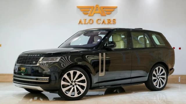 Land Rover Range Rover HSE P530 - V8 / Warranty And Service Contract / Gcc Specs