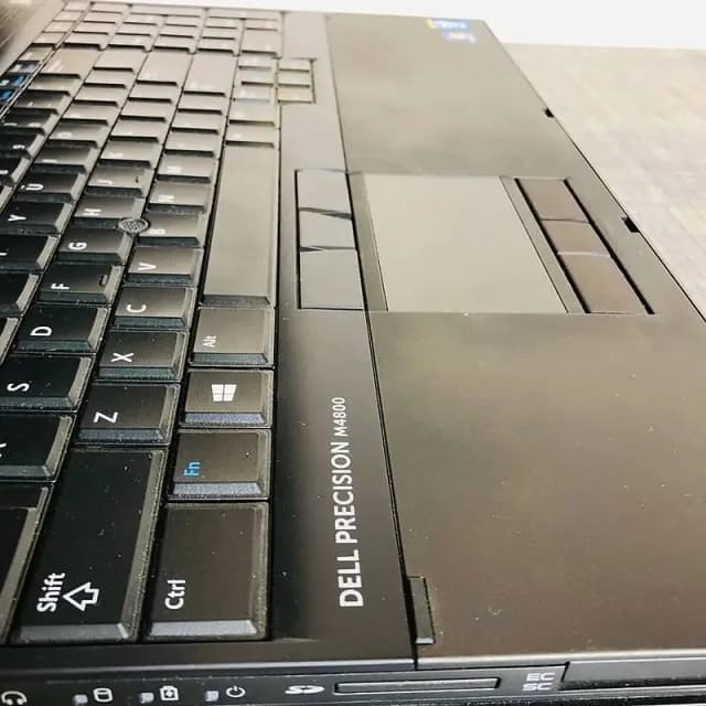 Dell precision laptop  8gb Ram 526gb hard  2gb graphics card