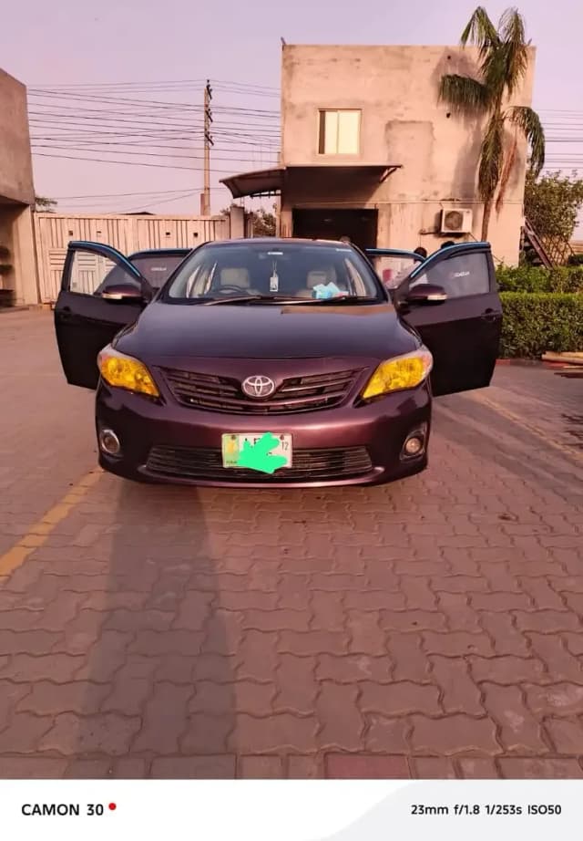 Toyota Corolla GLI 2012