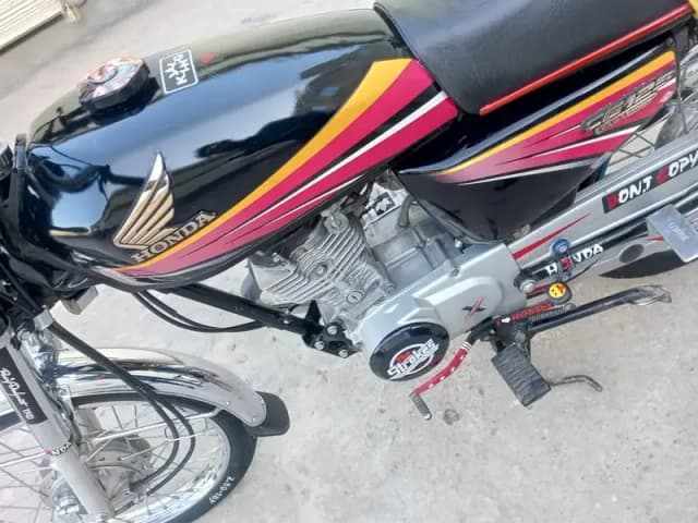 ہونڈا 125 جی بائک فارشنWhatsApp 0323,,400,,17,,59