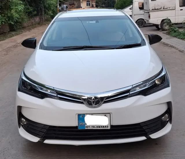 Toyota Altis Grande 2020 full option car