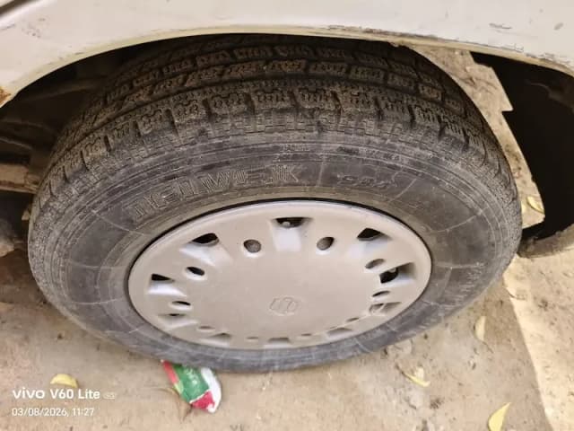 Rim tyre available for sale