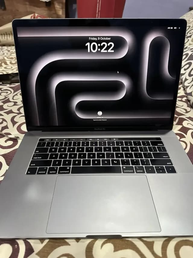 MacBook Pro 2018 32/512  - 4Gb Gpu -i9