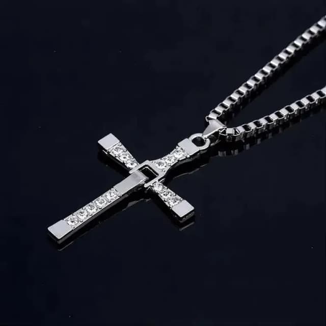 Classic Rhinestone Pendant Link Chain Necklace for Men | Bold & Stylish Jewelry