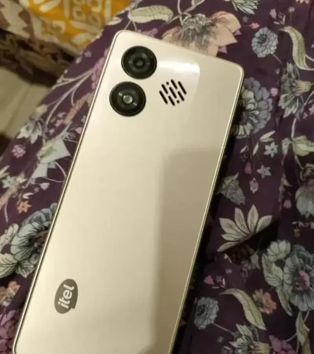 Itel R60 YouTube Facebook games working dual SIM with box