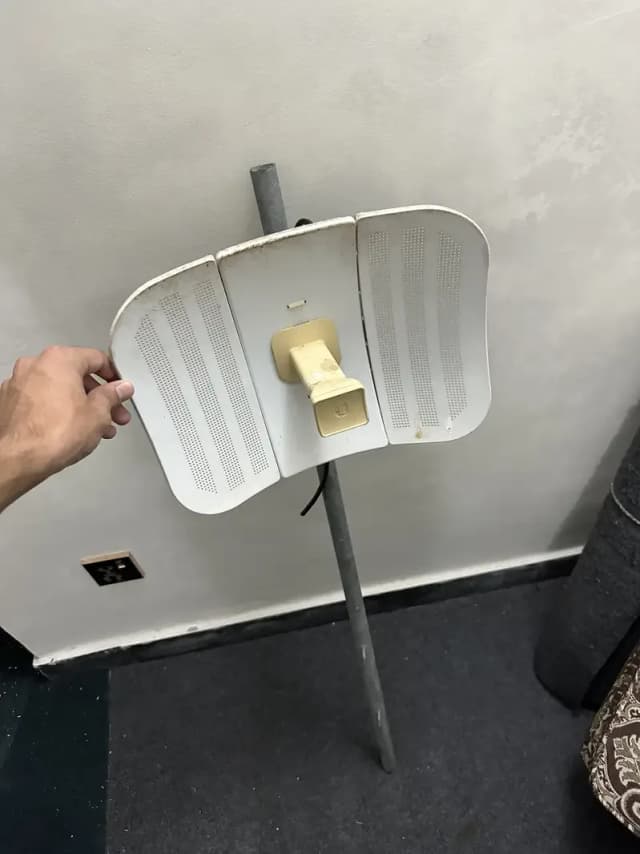 Wireless internet antenna