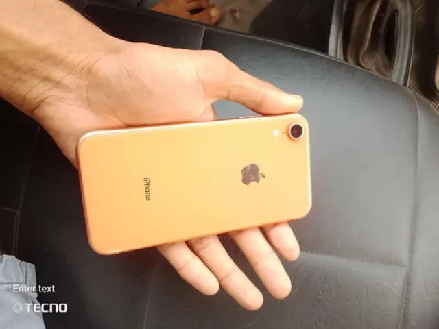 Apple iPhone XR