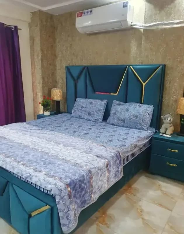 1 bedroom apartment available par day Empire Heights 2 phase 6