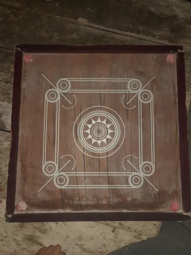 carom board