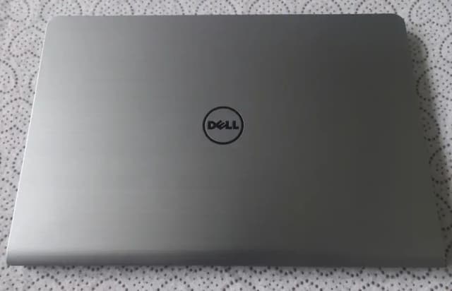 i5 4thGen 4/128ssd 2GB Radeon
