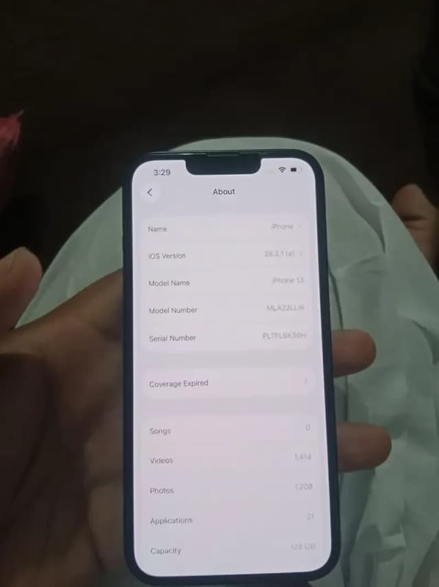Apple iPhone 13