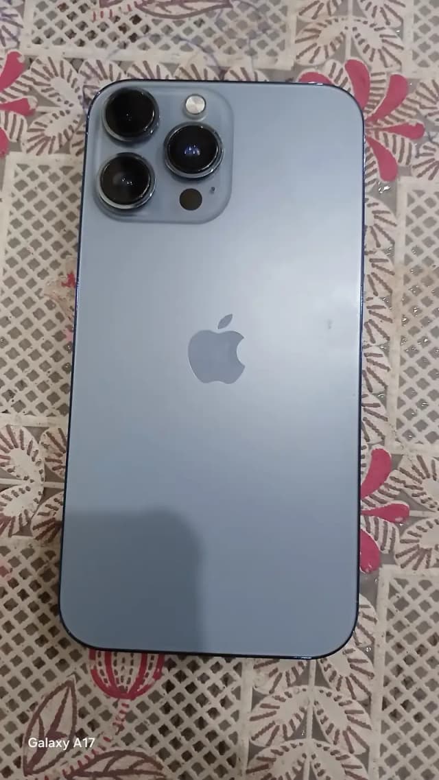Apple iPhone XR converter 13 pro