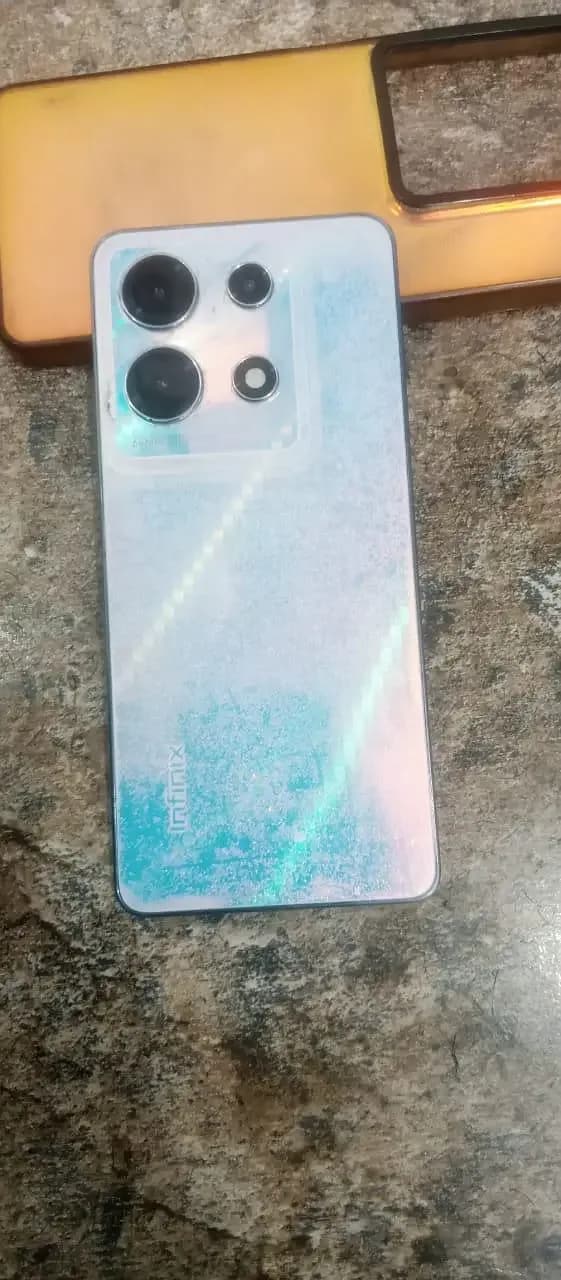 Infinix Note 30