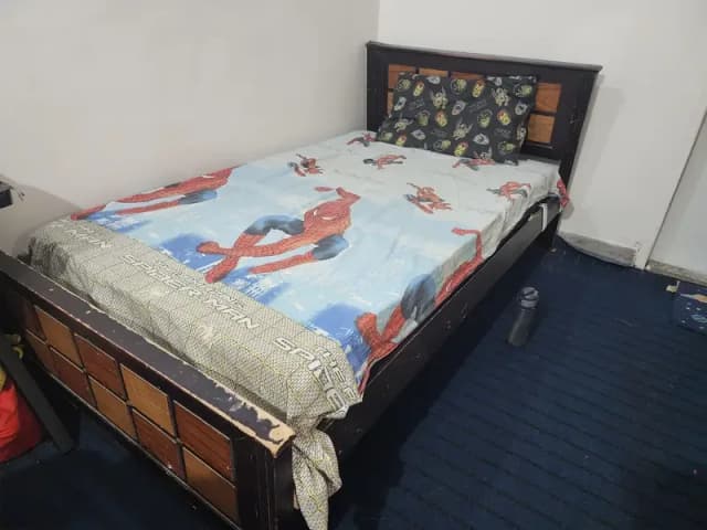 Single king size bed for sale
