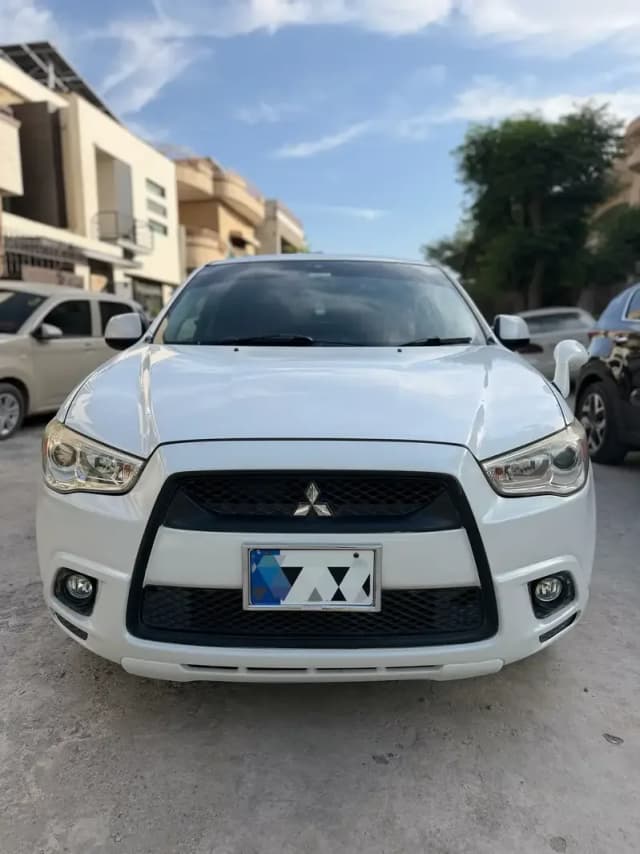 Mitsubishi RVR G