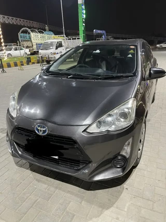 Toyota Aqua 2015 Model for Sale – Fuel-Efficient Hybrid sindh regi