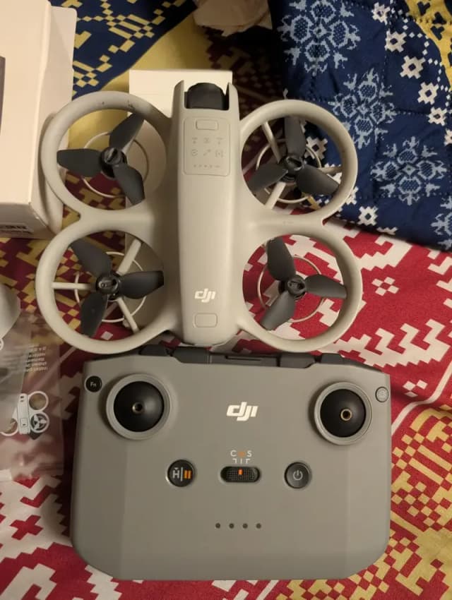 DJI NEO