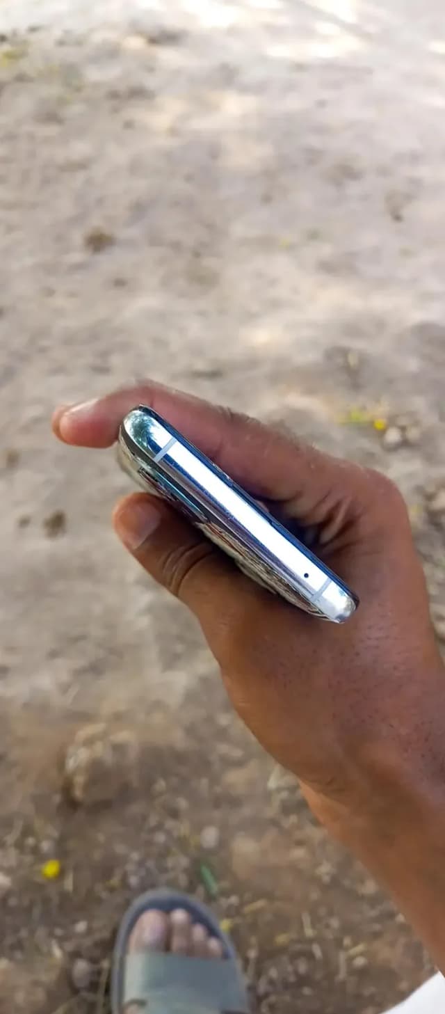 One Plus 9 Pro. exchange oneplus 9 line wala bhi ho to koi masla nhi
