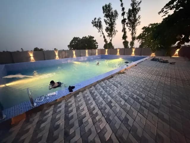 PooL for Rent