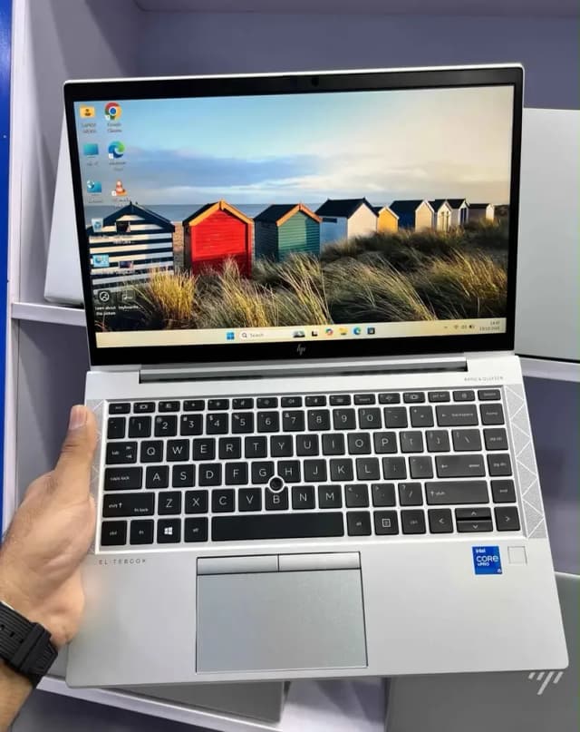 HP ELITEBOOK 830 G7 (CORE I7 10th Gen) 16/256gb NVME
