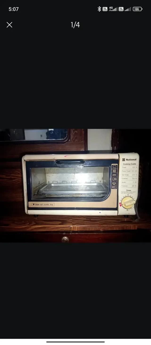 Oven. . . . . . neat Nd clean