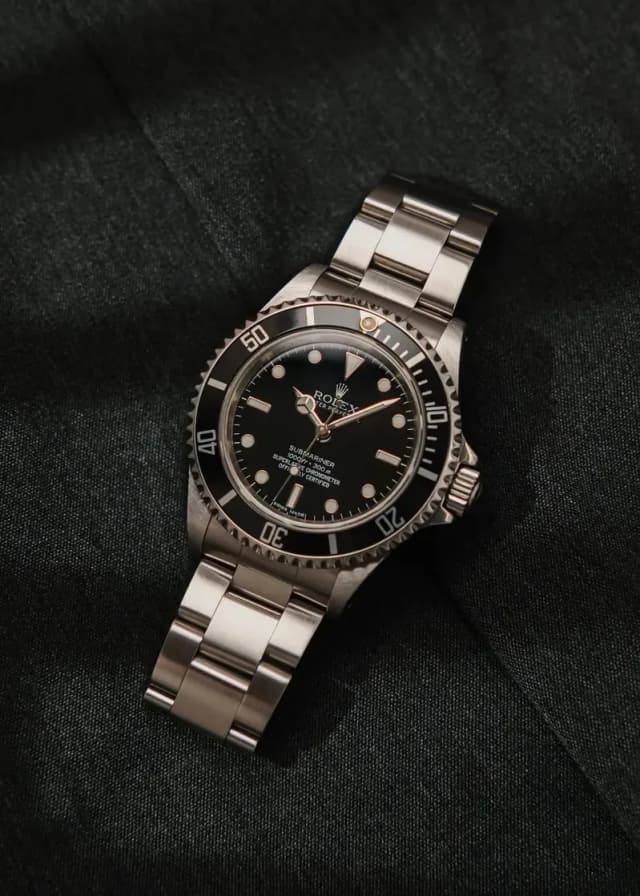 WATCH BUYERS / Rolex Submariner Cartier Piaget Graham Rado Jubile IWC