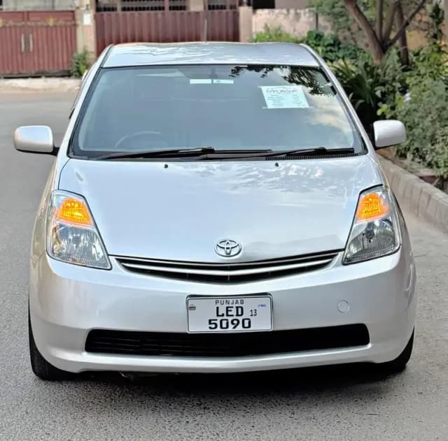 Toyota Prius 1.5 Hybrid 2010/2013 Model